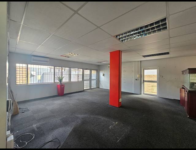 9,058M² WAREHOUSE TO LET IN TUNNEY